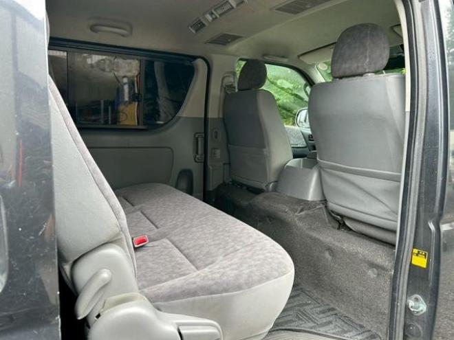 ハイエースバン　４ＷＤ　ＥＴＣ　両側スライドドア　アルミホイール　エアコン　パワーウィンドウ　運転席エアバッグ　助手席エアバッグ　ＣＤ　ＵＳＢ　Ｂｌｕｅｔｏｏｔｈ 4WD 2500(D) 5Dr