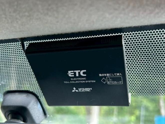 ハイエースバン　４ＷＤ　ＥＴＣ　両側スライドドア　アルミホイール　エアコン　パワーウィンドウ　運転席エアバッグ　助手席エアバッグ　ＣＤ　ＵＳＢ　Ｂｌｕｅｔｏｏｔｈ 4WD 2500(D) 5Dr