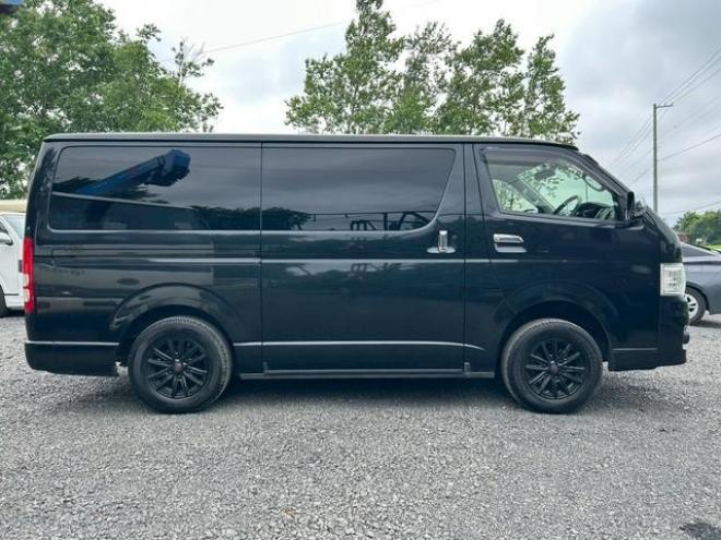 ハイエースバン　スーパーＧＬ　ＥＴＣ　バックカメラ　ナビ　両側スライドドア　ＡＴ　アルミホイール　エアコン　パワーウィンドウ　運転席エアバッグ 4WD 3000(D) 5Dr