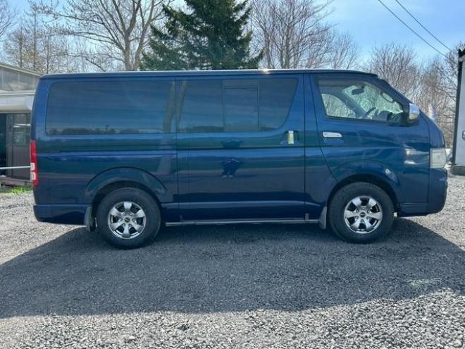 ハイエースバンスーパーＧＬ　ＥＴＣ　バックカメラ　ナビ　ＴＶ　両側スライドドア　ＡＴ　アルミホイール　エアコン　パワーウィンドウ　運転席エアバッグ 4WD 2500(D) 5Dr