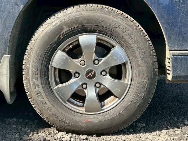 ハイエースバンスーパーＧＬ　ＥＴＣ　バックカメラ　ナビ　ＴＶ　両側スライドドア　ＡＴ　アルミホイール　エアコン　パワーウィンドウ　運転席エアバッグ 4WD 2500(D) 5Dr