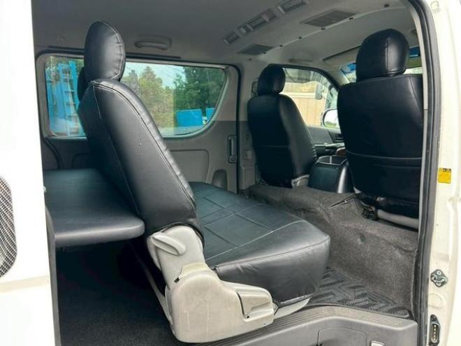 ハイエースバン　４ＷＤ　バックカメラ　ナビ　両側スライドドア　パワーウィンドウ　運転席エアバッグ 4WD 3000(D) 5Dr