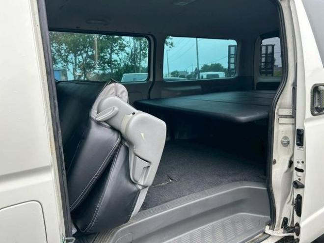 ハイエースバン　４ＷＤ　バックカメラ　ナビ　両側スライドドア　パワーウィンドウ　運転席エアバッグ 4WD 3000(D) 5Dr