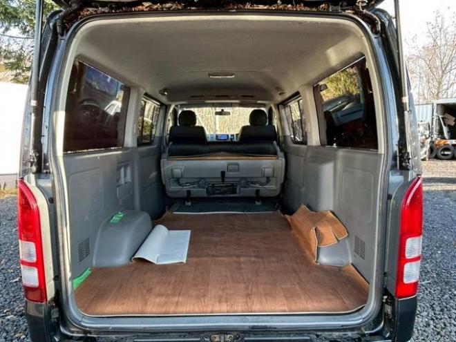 ハイエースバン　４ＷＤ　バックカメラ　ナビ　ＴＶ　衝突被害軽減システム　両側スライドドア　オートライト　電動格納ミラー　ＡＴ　ＣＤ　ＵＳＢ　エアコン　パワーウィンドウ　運転席エアバッグ 4WD 2500(D) 5Dr