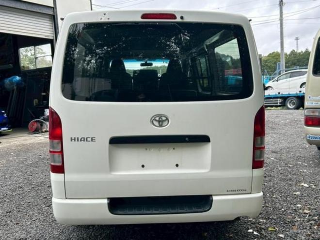 ハイエースバン　４ＷＤ　ＥＴＣ　ナビ　両側スライドドア　ＡＴ　ミュージックプレイヤー接続可　エアコン　運転席エアバッグ 4WD 3000(D) 5Dr