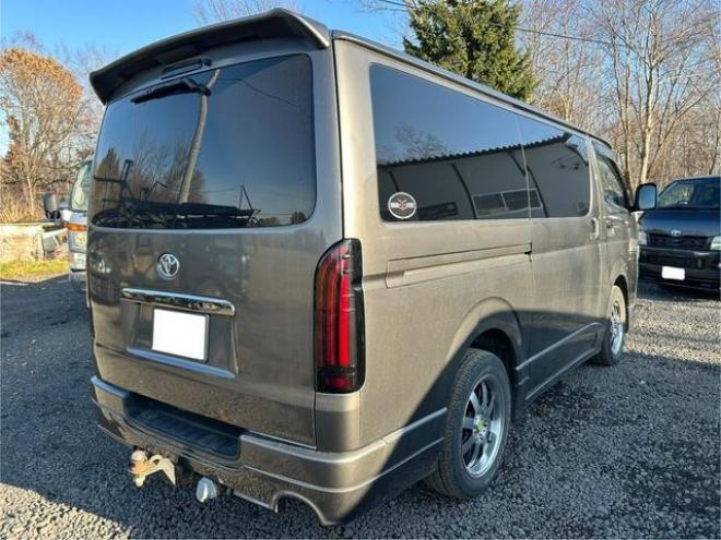 ハイエースバン　４ＷＤ　ＥＴＣ　バックカメラ　ナビ　両側スライドドア　ＡＴ　Ｂｌｕｅｔｏｏｔｈ　エアコン　パワーウィンドウ　運転席エアバッグ 4WD 2500(D) 5Dr