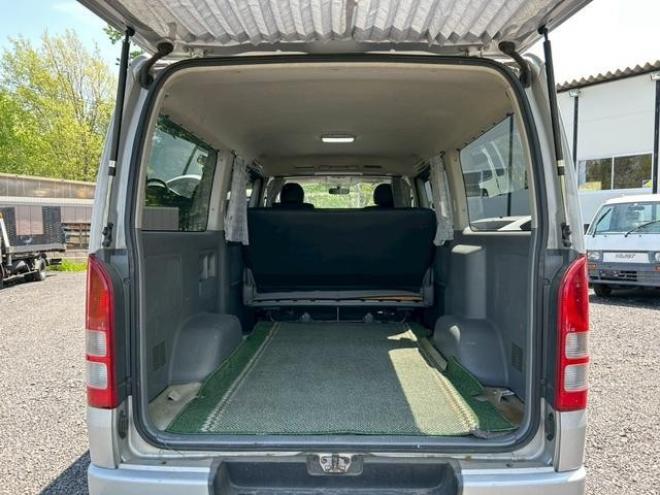 ハイエースバンスーパーＧＬ　４ＷＤ　ナビ　両側スライドドア　電動格納ミラー　ＡＴ　エアコン　パワーウィンドウ　運転席エアバッグ　助手席エアバッグ 4WD 2500(D) 5Dr