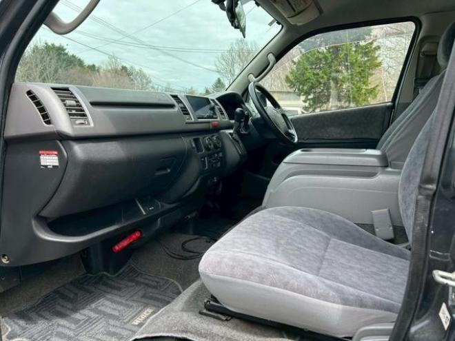 ハイエースバンスーパーＧＬ　４ＷＤ　ＥＴＣ　バックカメラ　両側スライドドア　ブルーレイ　パワーウィンドウ 4WD 2500(D) 5Dr