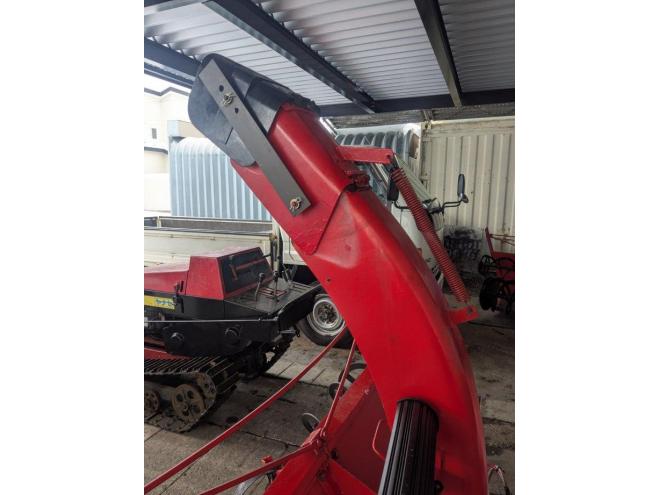 除雪機ヤンマーYSR　2600　２６馬力　２段オーガ　ディーゼル