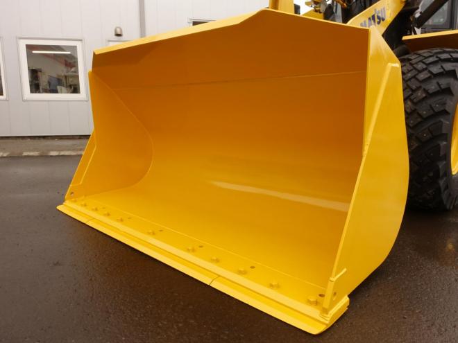 ホイールローダコマツ WA80-8　バケット容量0.9m3