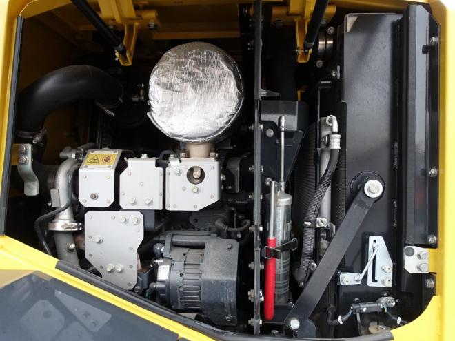 ホイールローダコマツ WA80-8　バケット容量0.9m3