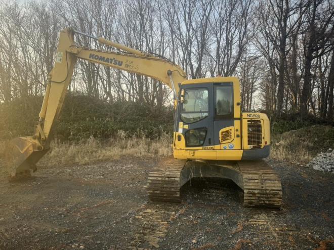 バックホーPC138US-8