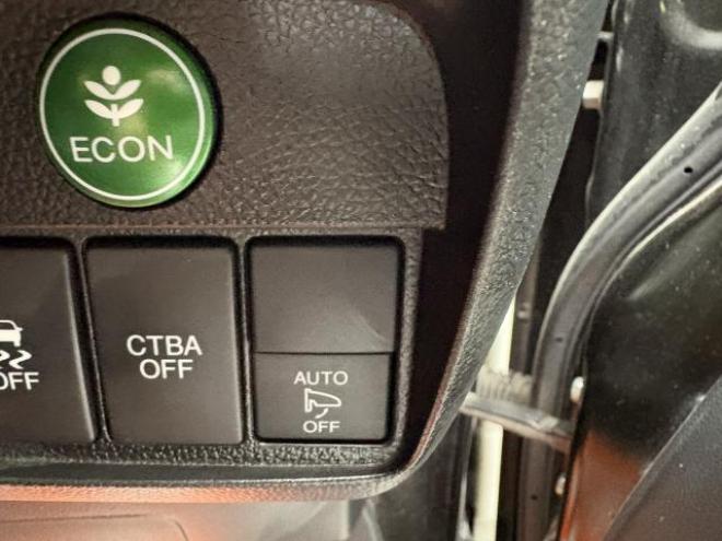 N-ONE（店長おすすめコミコミ車）G SSパッケージ 4WD 660 5Dr