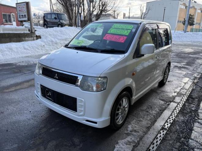 eKスポーツ（特別価格車）R ターボ 4WD 660 5Dr