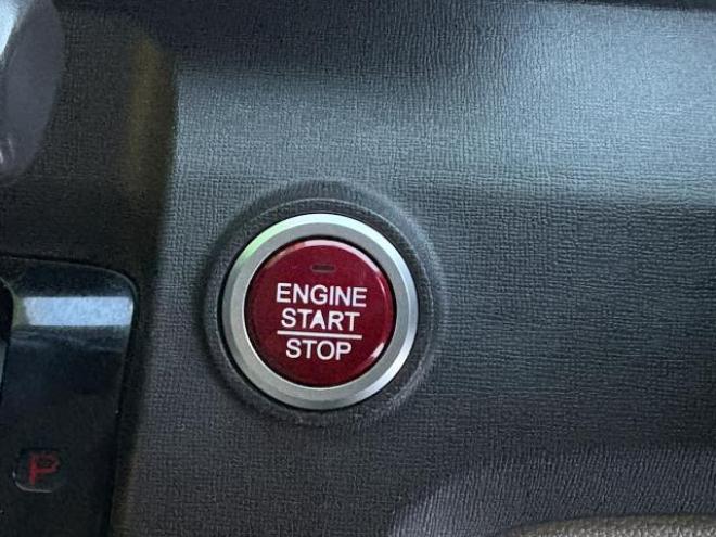 N-ONE（店長おすすめコミコミ車）G 4WD 660 5Dr