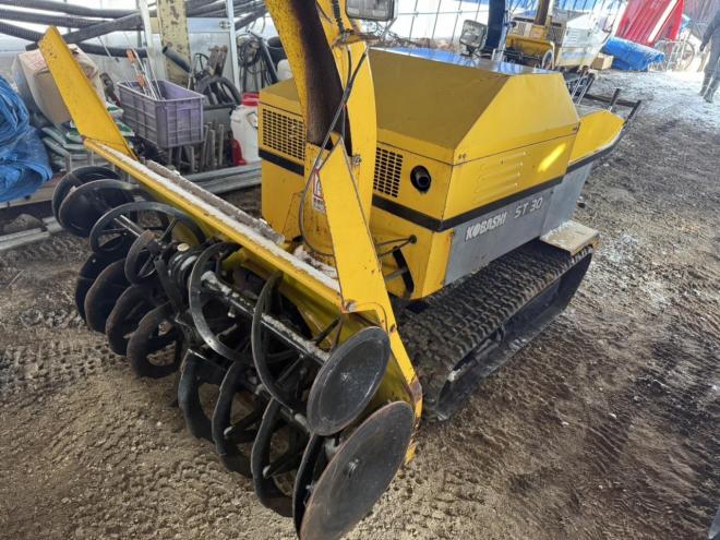 除雪機コバシ ST30 30馬力 ディーゼル除雪機 エンジン始動性抜群