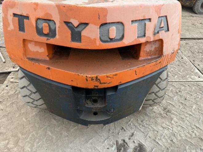 フォークリフトトヨタ 4FG25 2.5トン ガソリン 