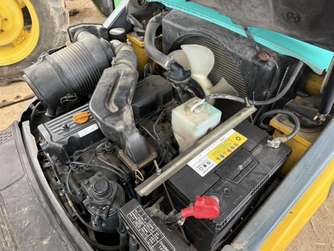 フォークリフトコマツ FD25HW-15 2.5トンディーゼル ヒンジ付き ダブルタイヤ