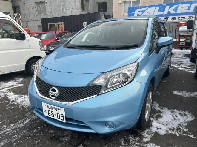 ノートXFOURVセレクション＋セーフティ 4WD