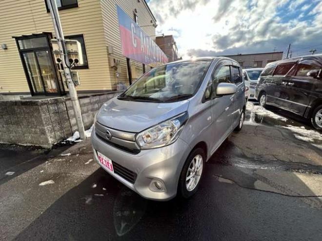 デイズS 4WD　エマージェンシーブレーキ　シートヒーター　フォグライト　ABS　アイドリングストップ 660