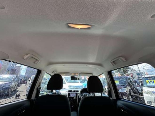 デイズX Vセレクション 4WD　SDナビ　Bluetooth　ワンセグTV　アイドリングストップ　シートヒーター　バックモニター　アランドビューモニター　横滑り防止装置　衝突軽減ブレーキ　社外アルミホイール夏 660