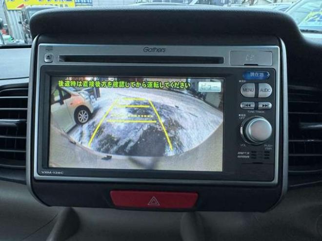 N-BOXカスタムG Lパッケージ 4WD　左側パワースライドドア　SDナビ　　バックモニター　社外アルミホイール冬　社外アルミホイール夏　プッシュスタート　キーレスキー 660