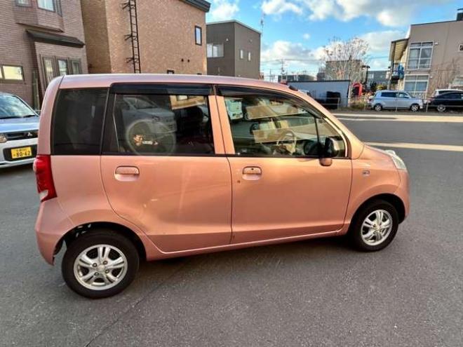 ライフパステル 4WD　バックモニター　アルミホイール　スマートキー　ライトレベライザー 660