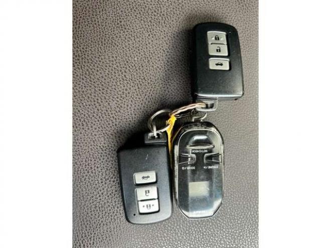 クラウンロイヤル 2.5 ロイヤルサルーン i-Four 4WD　ナビフルセグTVバックモニター　エンジンスターター 2500