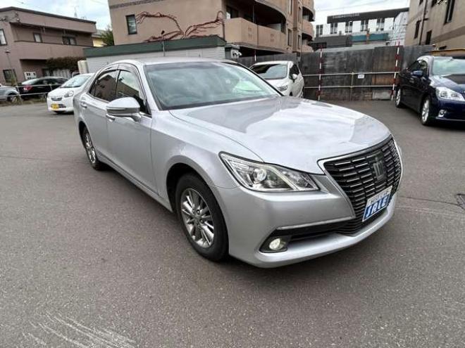 クラウンロイヤル 2.5 ロイヤルサルーン i-Four 4WD　ナビフルセグTVバックモニター　エンジンスターター 2500