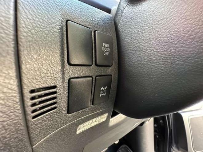 ヴェルファイア2.4 Z プラチナセレクション 4WD　両側パワースライドドア　パワーバックドア　スマートキーETC　ナビ　Bluetooth　地デジ　純正18インチアルミホイール夏　横滑り防止装置　コーナーセンサー　プッシュスタート 2400