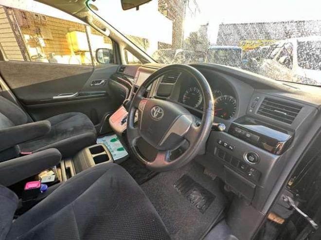 ヴェルファイア2.4 Z プラチナセレクションII タイプゴールド 4WD　両側パワースライドドア　ナビ　ワンセグ　プッシュスタート　横滑り防止装置　コーナーセンサー　パワーバックドア　純正18インチアルミホイール夏　社外アルミホイール冬　バックモニター 2400