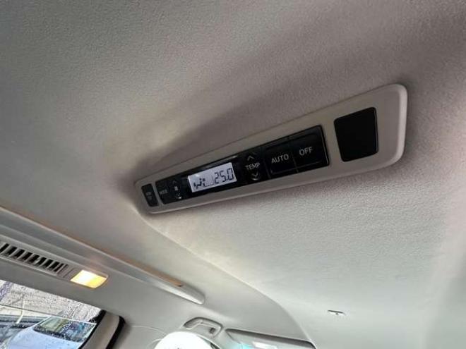 ヴェルファイア2.4 Z 4WD　片側パワースライドドア　寒冷地仕様　地デジ　Bluetooth　プッシュスタート　ETC　純正アルイホイール　社外アルミホイール冬　バックモニター　横滑り防止装置　コーナセンサー　インテリキー 2400