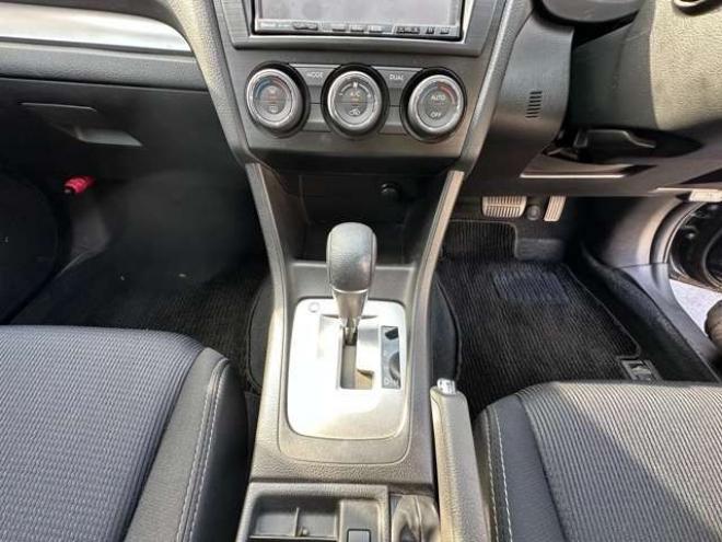 インプレッサスポーツ 2.0 i アイサイト 4WD　プッシュスタート　アイドリングトップ　横滑り防止　ETC　レーンキープアシスト　衝突軽減ブレーキ　コーナーセンサー　純正アルミホイール夏　クルーズコントロール 2000