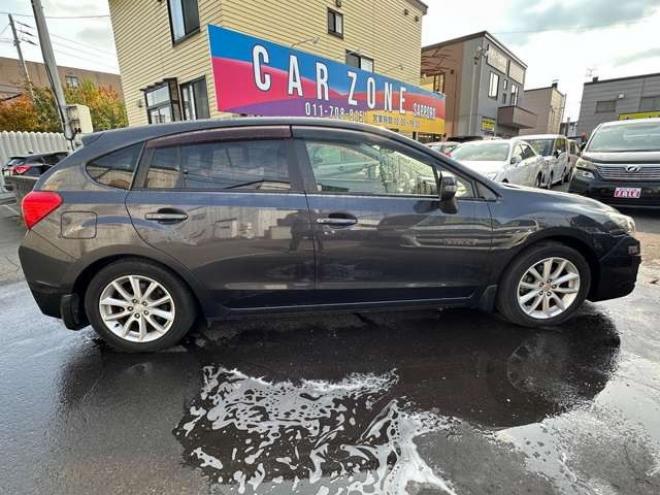 インプレッサスポーツ 2.0 i アイサイト 4WD　プッシュスタート　アイドリングトップ　横滑り防止　ETC　レーンキープアシスト　衝突軽減ブレーキ　コーナーセンサー　純正アルミホイール夏　クルーズコントロール 2000