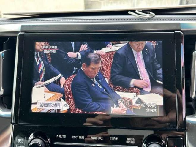 アルファード2.5 S 4WD　電動スライドドアフリップダウンモニター 2500