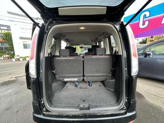 セレナ2.0 ハイウェイスター 4WD　ナビTVバックモニタークルーズコントロール 2000