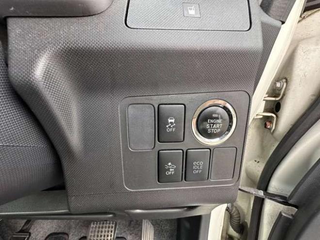 ステラカスタムR スマートアシスト 4WD　社外ナビ　地デジ　エコアイドル　プッシュスタート　横滑り防止装置　衝突軽減ブレーキ　社外アルミホイール夏 660