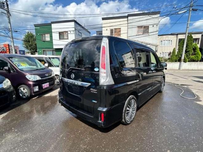 セレナ2.0 ライダー ブラックライン 4WD　 2000