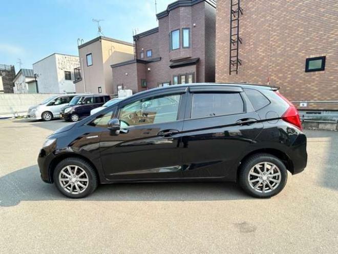 フィット1.5 ハイブリッド L ホンダセンシング 4WD　ナビバックモニターフルセグTV　センシング 1500