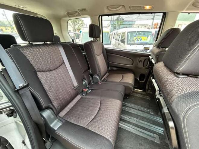 セレナ2.0 ハイウェイスター Vセレクション+SafetyII 4WD　 2000