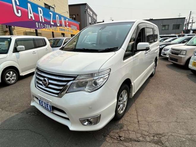 セレナ2.0 ハイウェイスター Vセレクション+SafetyII 4WD　 2000