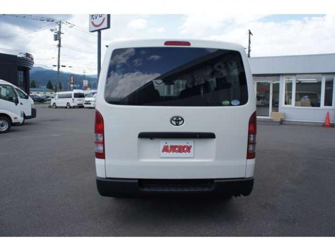 ハイエースバン2.8 DX ロング ディーゼルターボ 4WD　フロントシートセパレート仕様変更済　　　センターコンソール付　415COBRA丸目ライトキット&バッドラッカー16インチAW　415SAFARIフロントスポイラー　TOYOオープンカントリーR/T　電動格納ドアミラー 2800