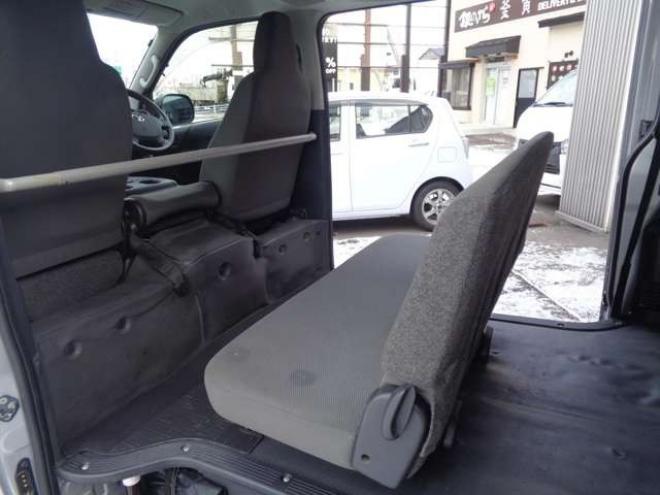 ハイエースバン2.8 DX ロング ディーゼルターボ 4WD　寒冷地仕様　415COBRA　丸目ヘッドライトキット　サファイアフロントリップスポイラー　ENCB16インチアルミ　トーヨーオープンカントリー　リアヒーター　リアエアコン 2800