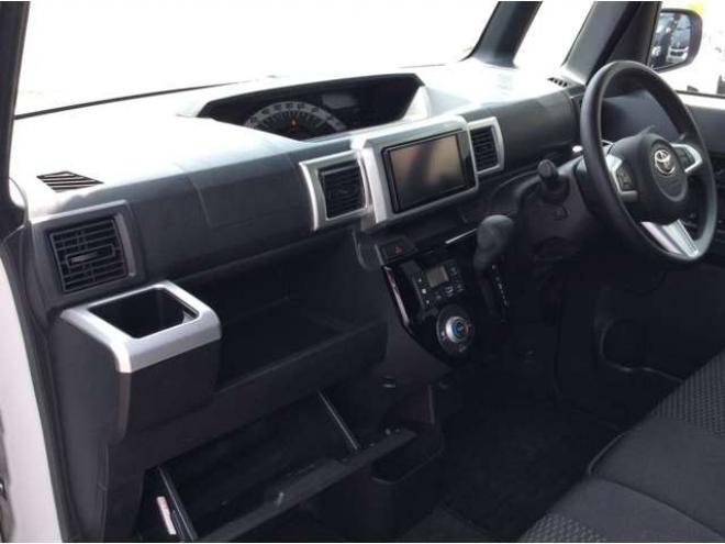 ピクシスメガL SAIII 4WD　両側パワスラ　スマートキー　純正ナビ 660