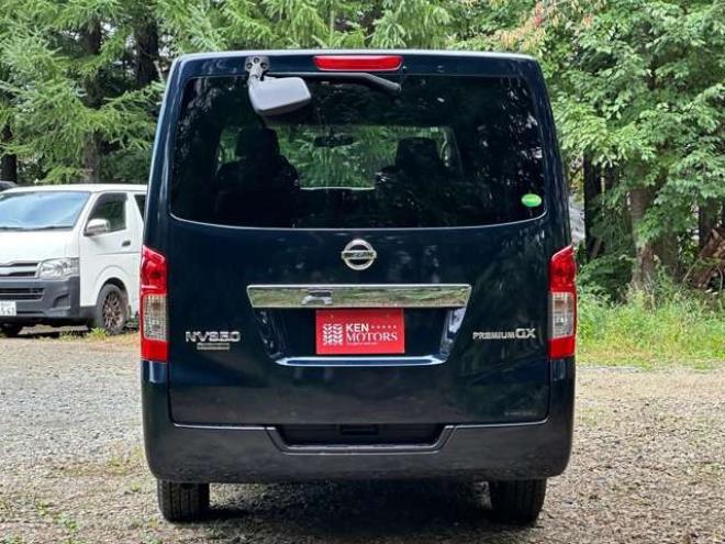 キャラバンNV350 2.5 プレミアムGX ロングボディ ディーゼルターボ 4WD　パワステ　パワーウィンドウ　純正ナビ　社外アルミ　ABS　リアヒーター　フルセグ　バックカメラ　ETC　キーレス　両側スライドドア 2500