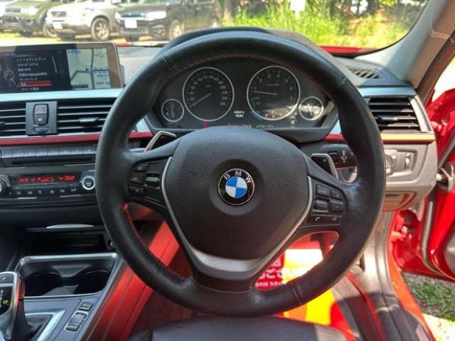 BMW3シリーズ 320i xドライブ 4WD　電動シート/ナビ/Bカメラ/CD/Bluetooth 正規輸入車 2000
