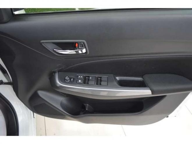 スイフト1.2 ハイブリッド MG 4WD　ワンオーナー車ハイブリッド4WDセーフティサポート搭載デュアルセンサーブレーキサポート後退時ブレーキサポートアダプティブクルーズコントロール全方位モニターナビTVハイビームアシストLEDライト 1200