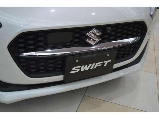 スイフト1.2 ハイブリッド MG 4WD　ワンオーナー車ハイブリッド4WDセーフティサポート搭載デュアルセンサーブレーキサポート後退時ブレーキサポートアダプティブクルーズコントロール全方位モニターナビTVハイビームアシストLEDライト 1200