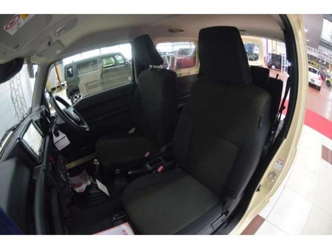 ジムニーXC 4WD　ワンオーナーセーフティサポート搭載4WDターボデュアルセンサーブレーキサポート誤発信抑制機能SDナビTVクルーズコントロールLEDライトETC 660