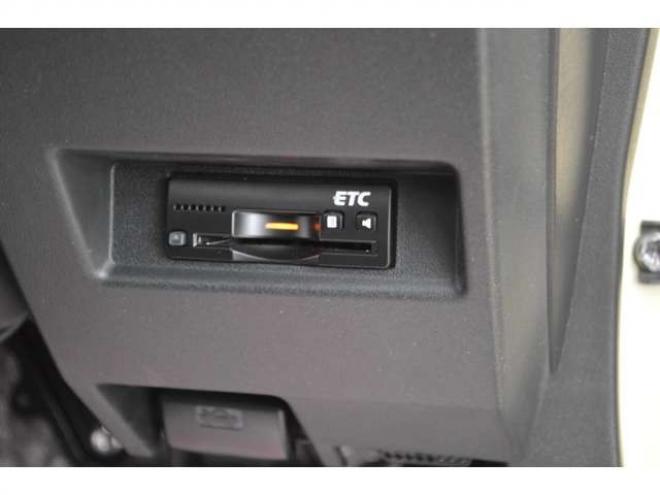 ジムニーXC 4WD　ワンオーナーセーフティサポート搭載4WDターボデュアルセンサーブレーキサポート誤発信抑制機能SDナビTVクルーズコントロールLEDライトETC 660